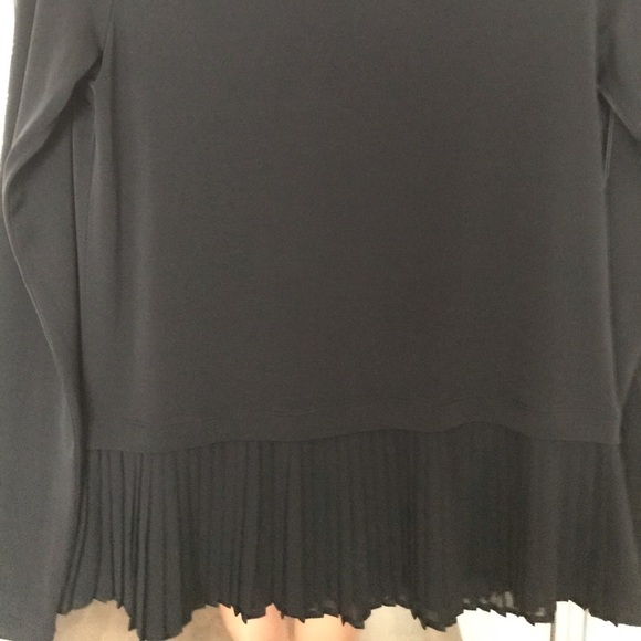 MK long sleeve top - Picture 2 of 3